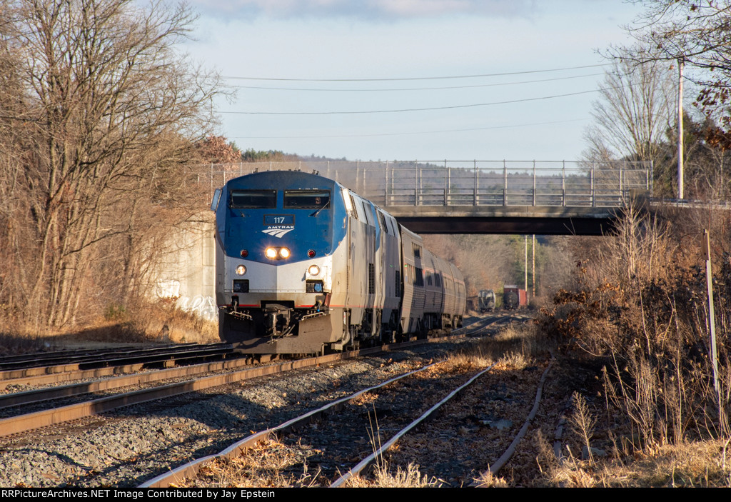 Amtrak 449 cruises through Palmer 